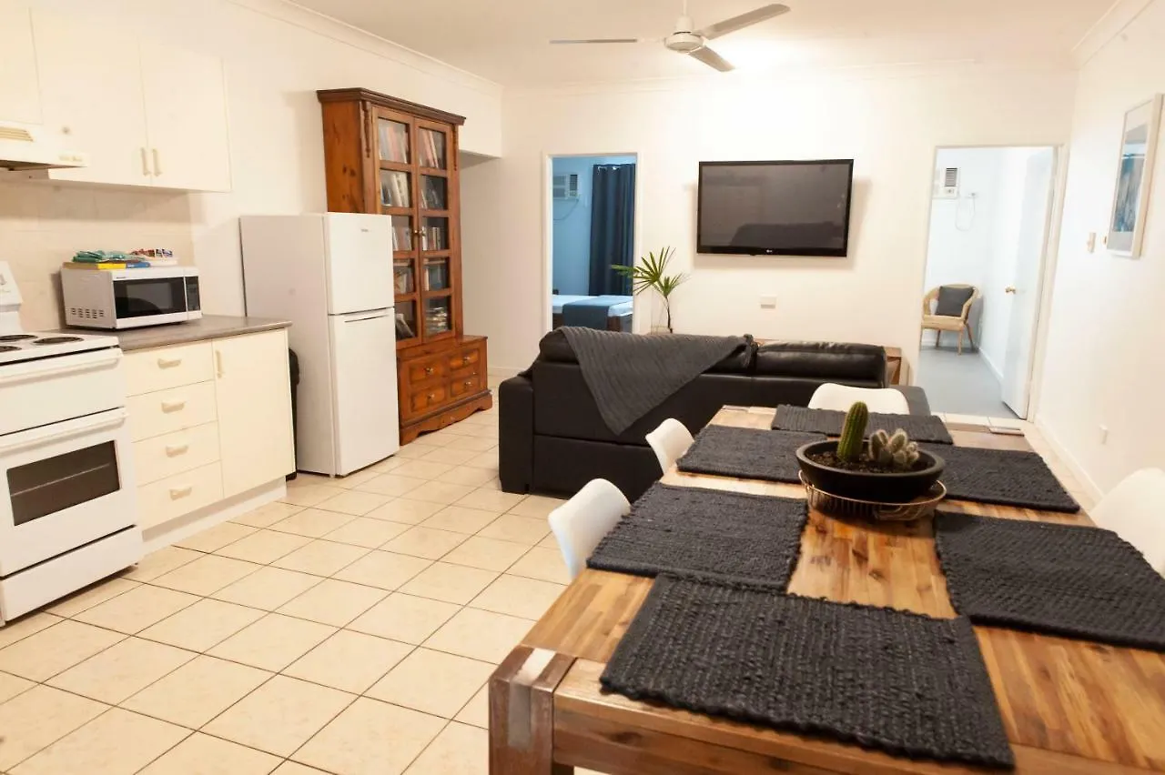 Motel Nomad Cairns Aparthotel